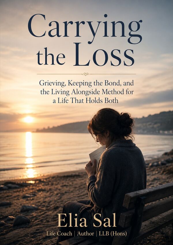 Cover of Carrying the Loss by Elia Sal